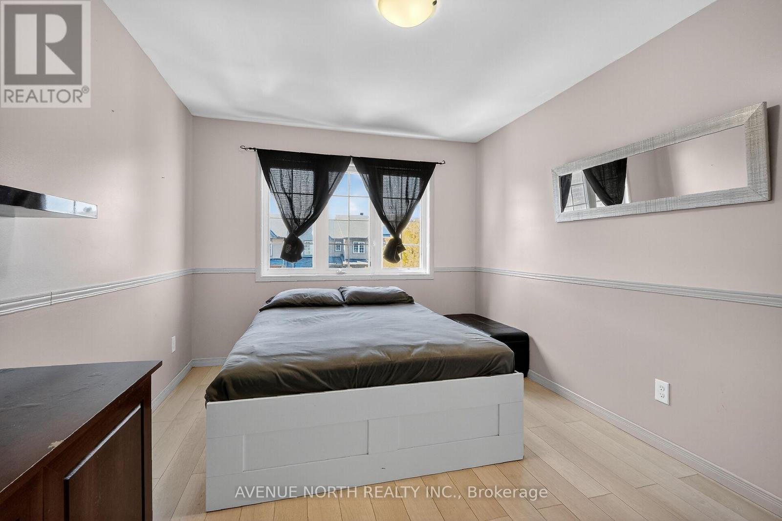 208 Kingswell Street, Ottawa, Ontario  K1T 0L1 - Photo 15 - X12445810