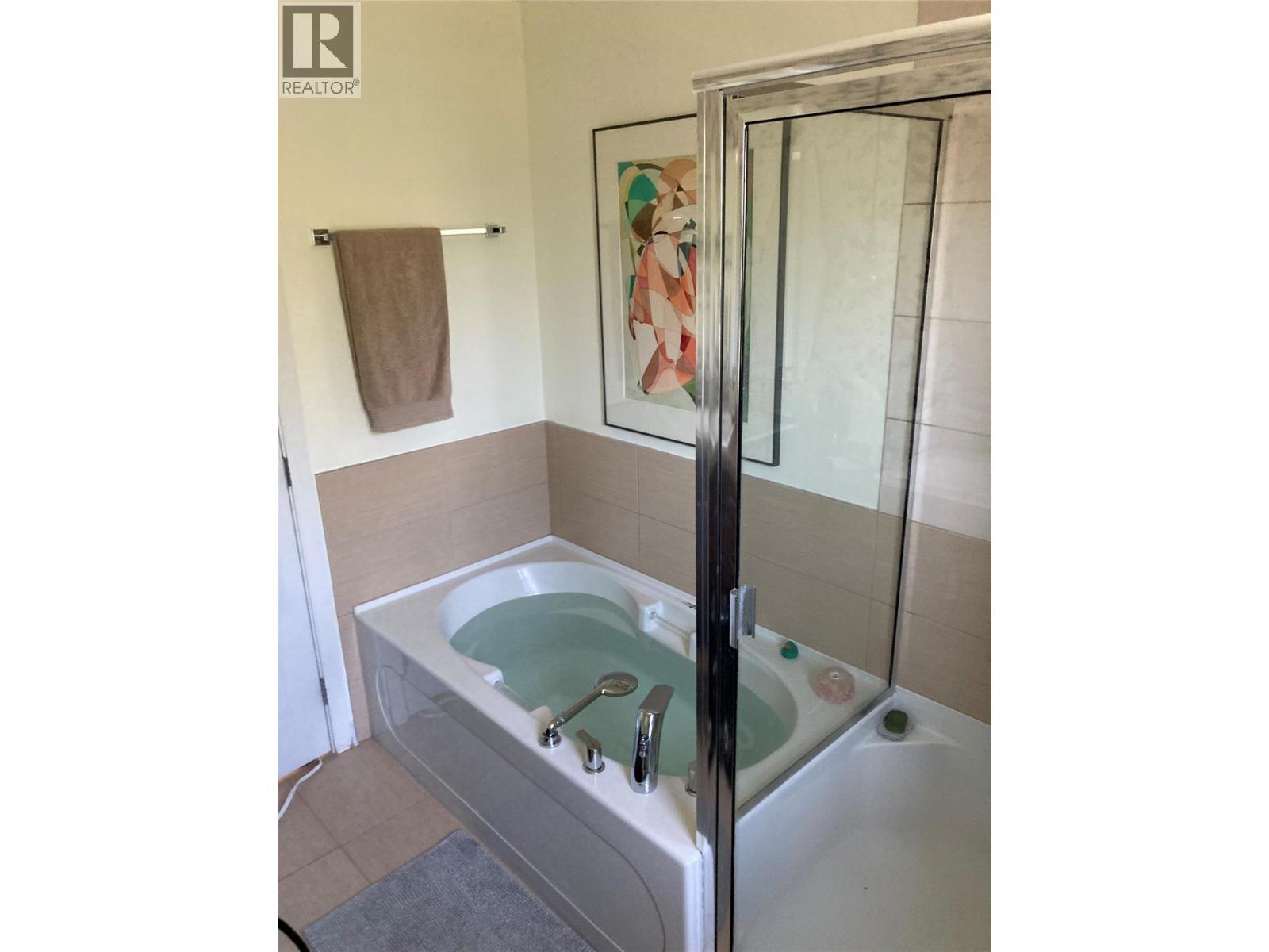 589 Boynton Place, Kelowna, British Columbia  V1V 3B5 - Photo 10 - 10363461