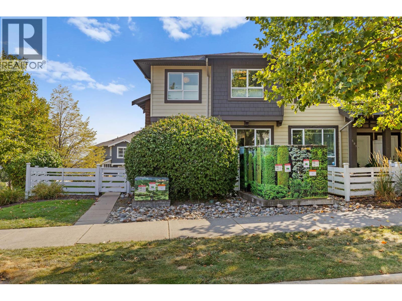 589 Boynton Place, Kelowna, British Columbia