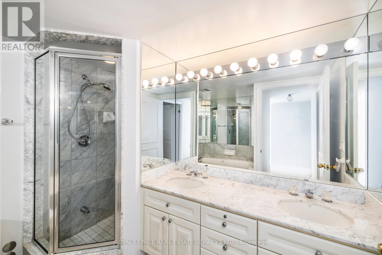 1605 - 1 Palace Pier Court, Toronto, Ontario  M8V 3W9 - Photo 12 - W11895734