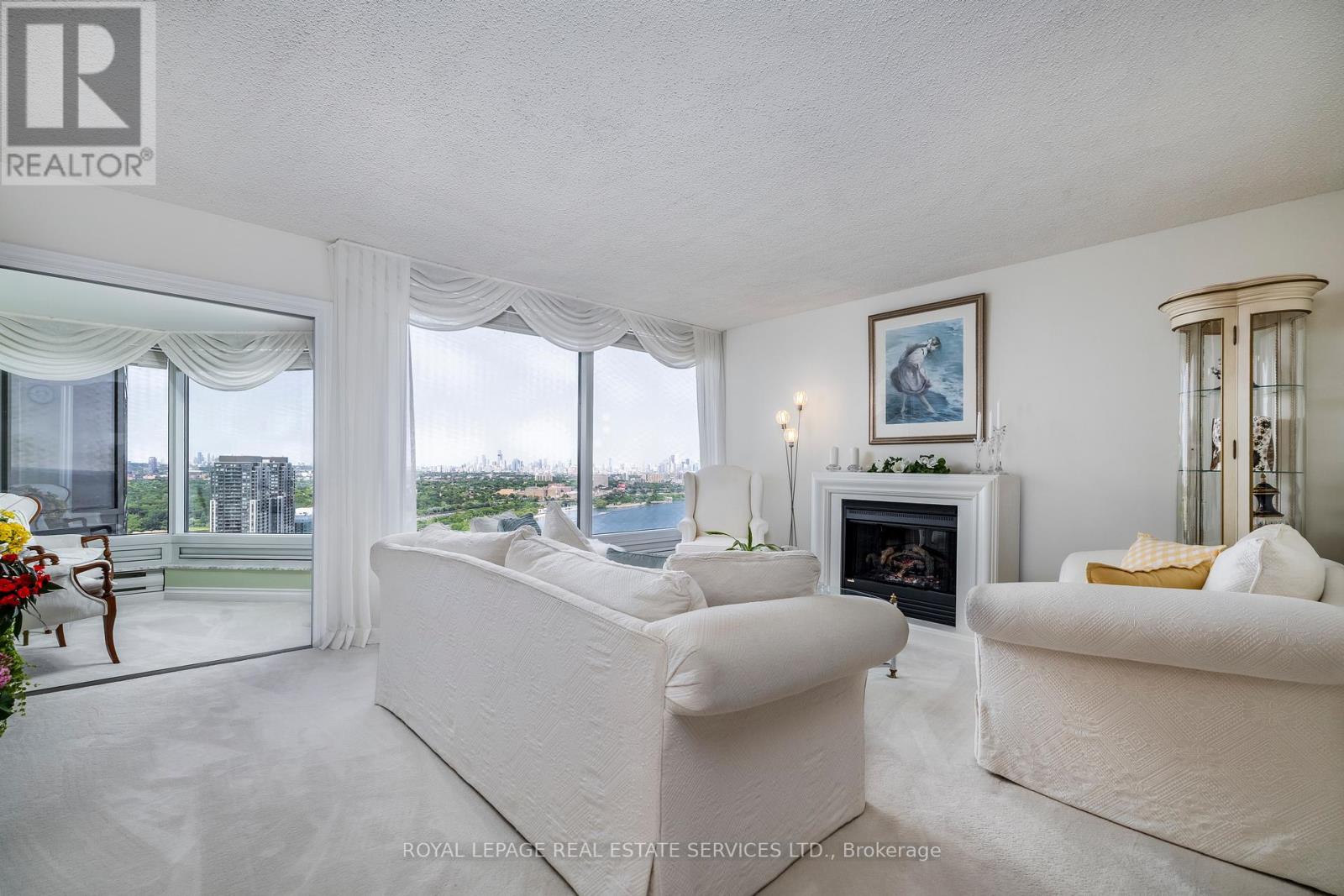 4302 - 1 Palace Pier Court, Toronto, Ontario  M8V 3W9 - Photo 3 - W12269305
