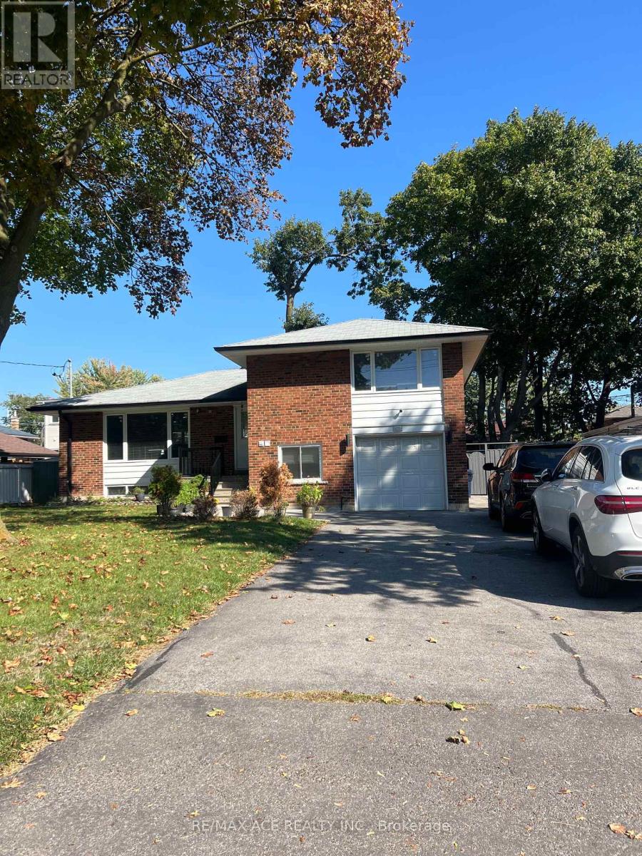 1771 PHARMACY AVENUE, Toronto, Ontario