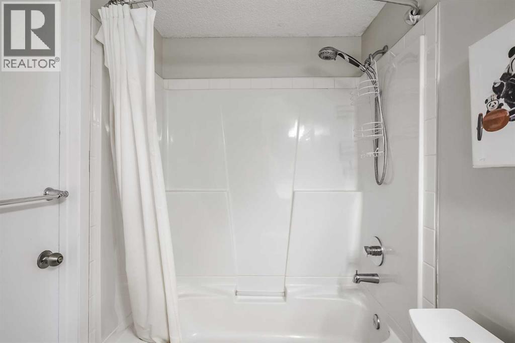 29, 99 Midpark Gardens Se, Calgary, Alberta  T2X 1L5 - Photo 25 - A2257063