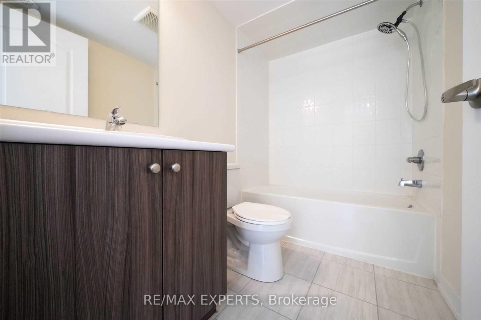 2230 - 10 Westmeath Lane, Markham, Ontario  L6B 1N5 - Photo 7 - N12445802