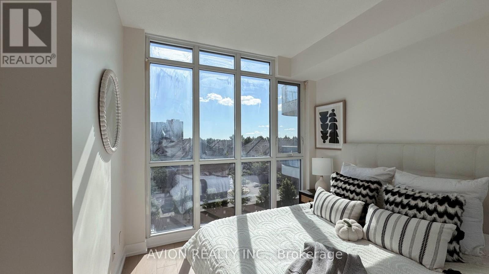 532 - 9471 Yonge Street, Richmond Hill (Observatory), Ontario  L4C 0Z5 - Photo 18 - N12445805