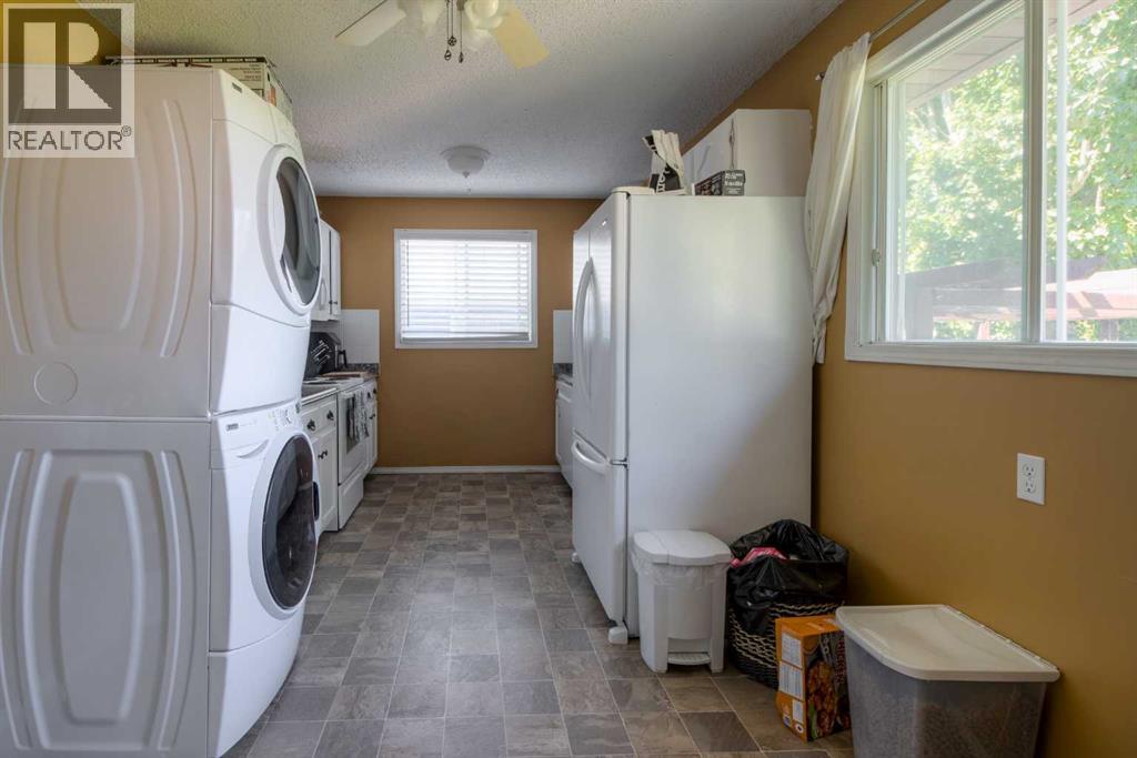 78 Purdue Court W, Lethbridge, Alberta  T1K 4R8 - Photo 5 - A2244948
