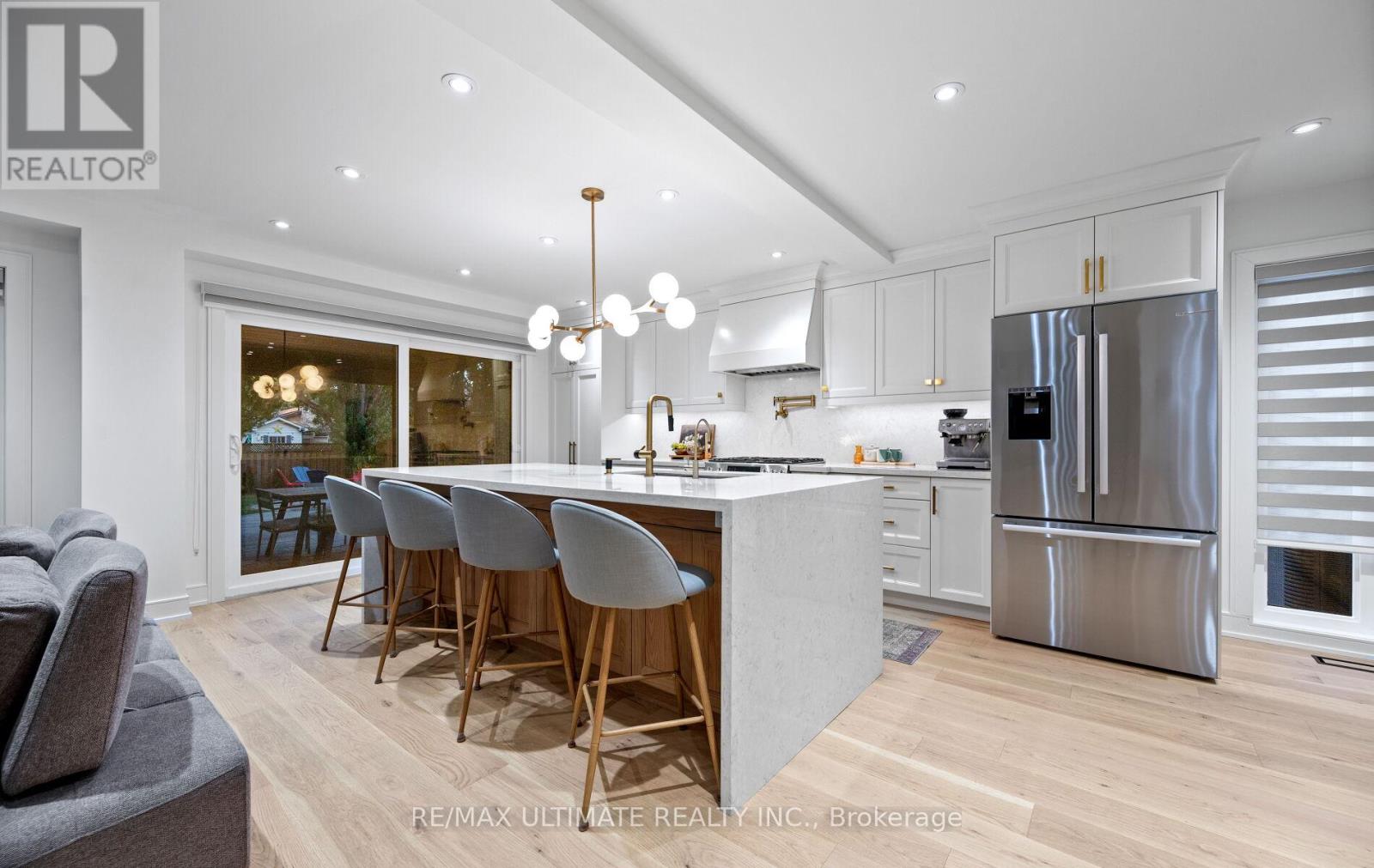 2495 Waterford Street, Oakville (Wo West), Ontario  L6L 5E5 - Photo 14 - W12445797