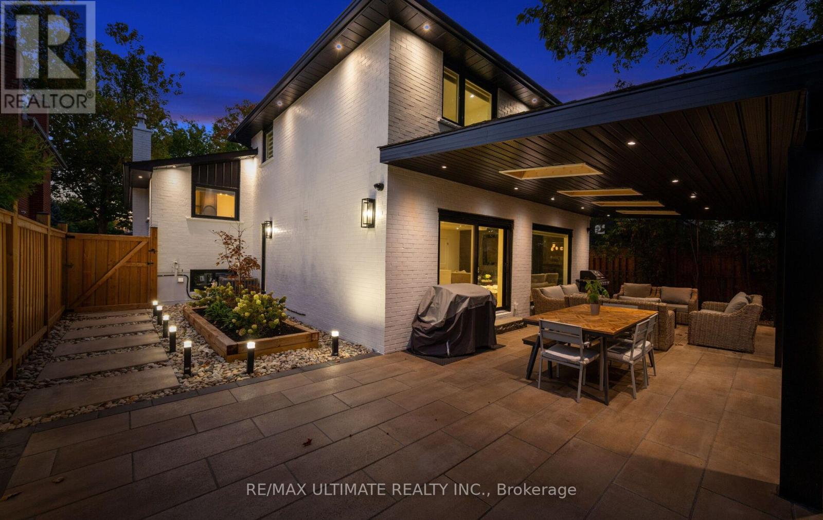 2495 Waterford Street, Oakville (Wo West), Ontario  L6L 5E5 - Photo 41 - W12445797