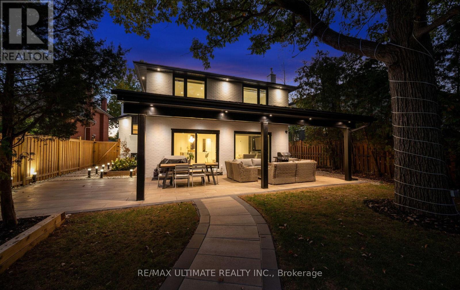 2495 Waterford Street, Oakville (Wo West), Ontario  L6L 5E5 - Photo 46 - W12445797
