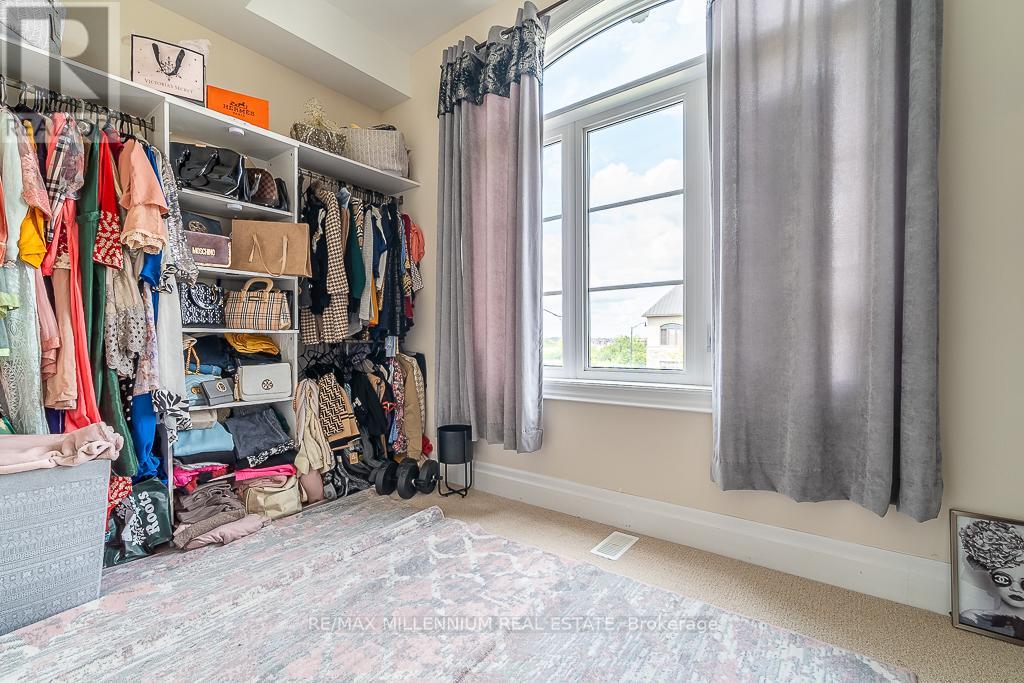 52 Gordon Randle Drive, Brampton (Toronto Gore Rural Estate), Ontario  L6P 4H8 - Photo 11 - W12445799