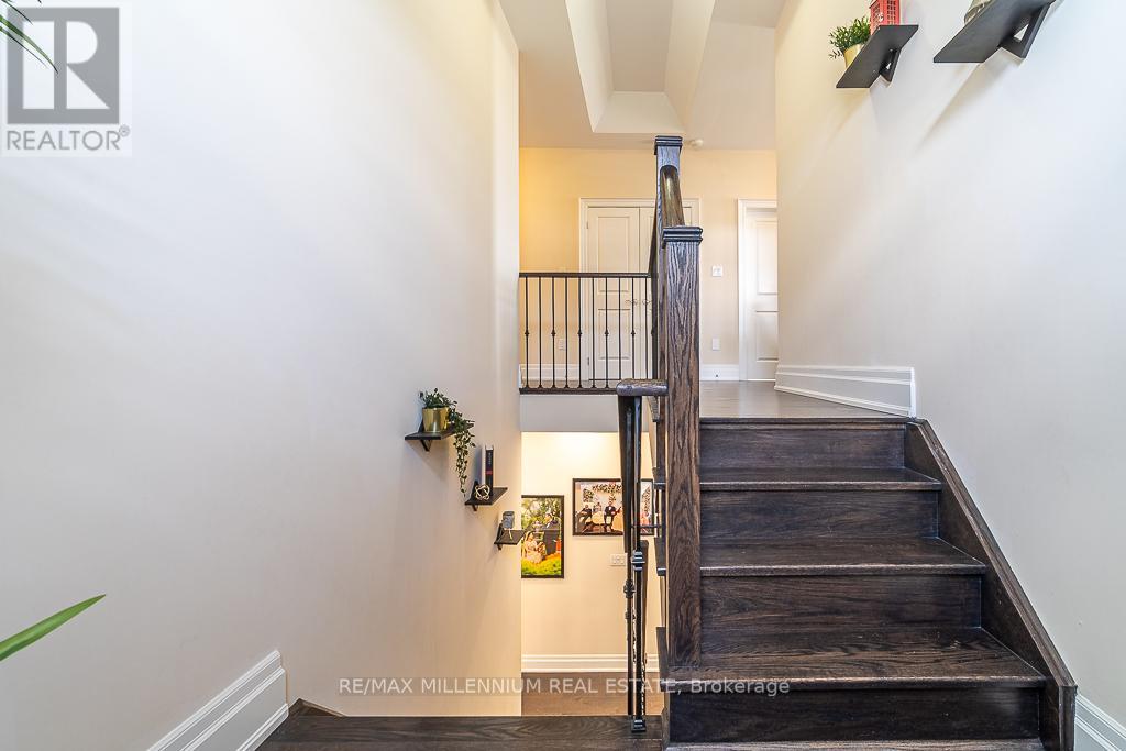 52 Gordon Randle Drive, Brampton (Toronto Gore Rural Estate), Ontario  L6P 4H8 - Photo 18 - W12445799