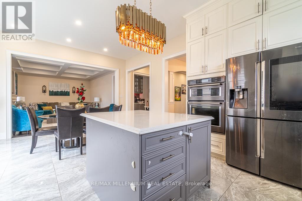 52 Gordon Randle Drive, Brampton (Toronto Gore Rural Estate), Ontario  L6P 4H8 - Photo 24 - W12445799