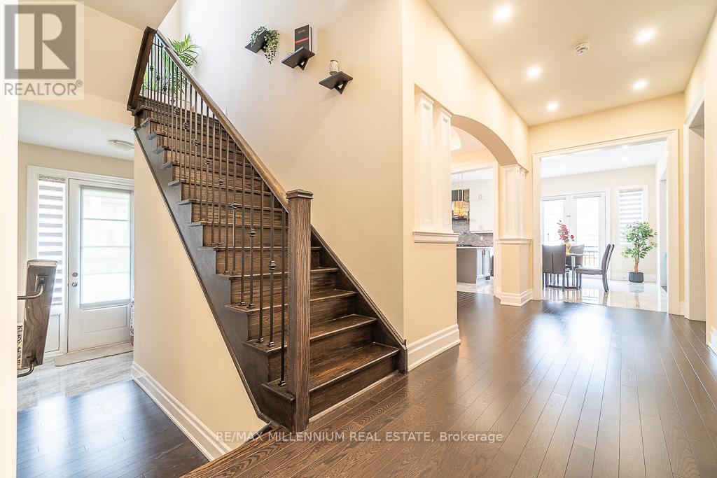 52 Gordon Randle Drive, Brampton (Toronto Gore Rural Estate), Ontario  L6P 4H8 - Photo 31 - W12445799