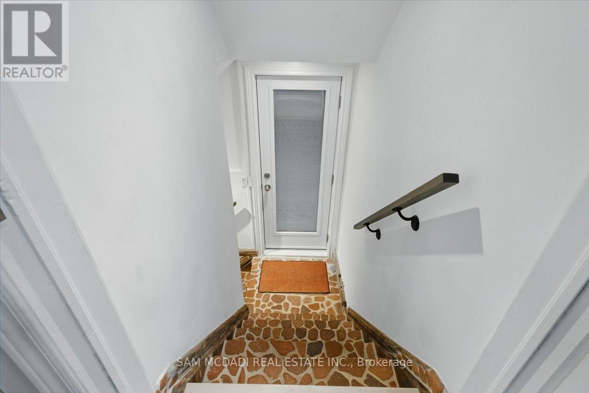 6074 Leeside Crescent, Mississauga (Central Erin Mills), Ontario  L5M 5K6 - Photo 32 - W12445801