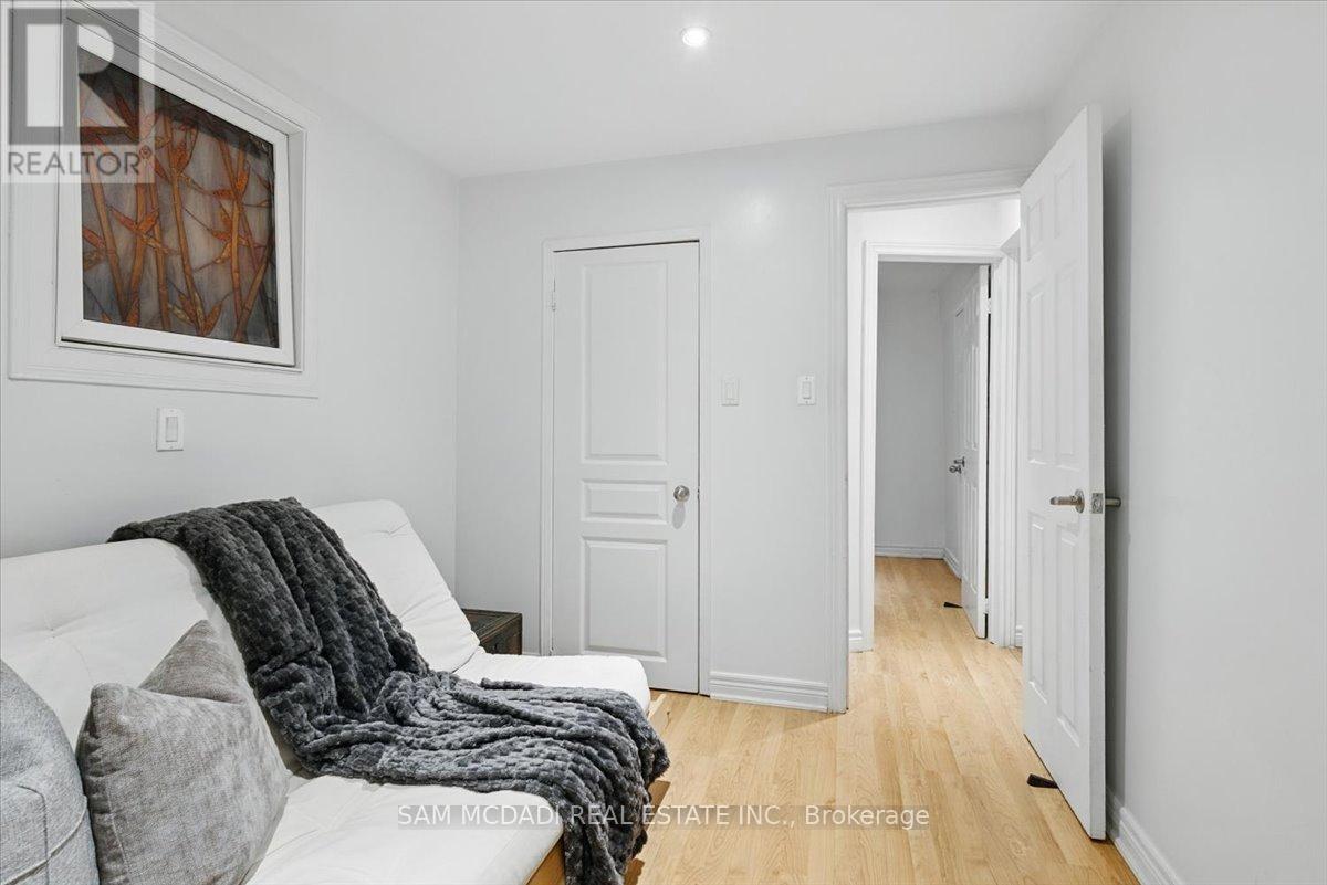 6074 Leeside Crescent, Mississauga (Central Erin Mills), Ontario  L5M 5K6 - Photo 36 - W12445801