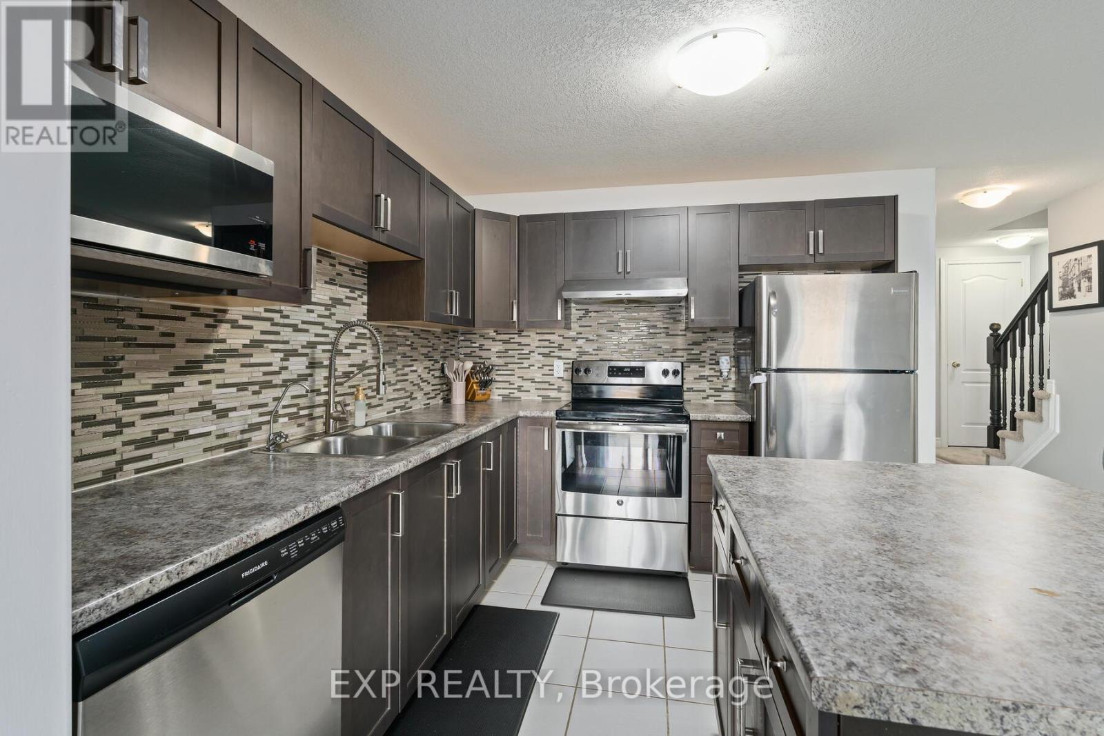 67 - 124 Parkinson Crescent, Orangeville, Ontario  L9W 6R7 - Photo 12 - W12445816