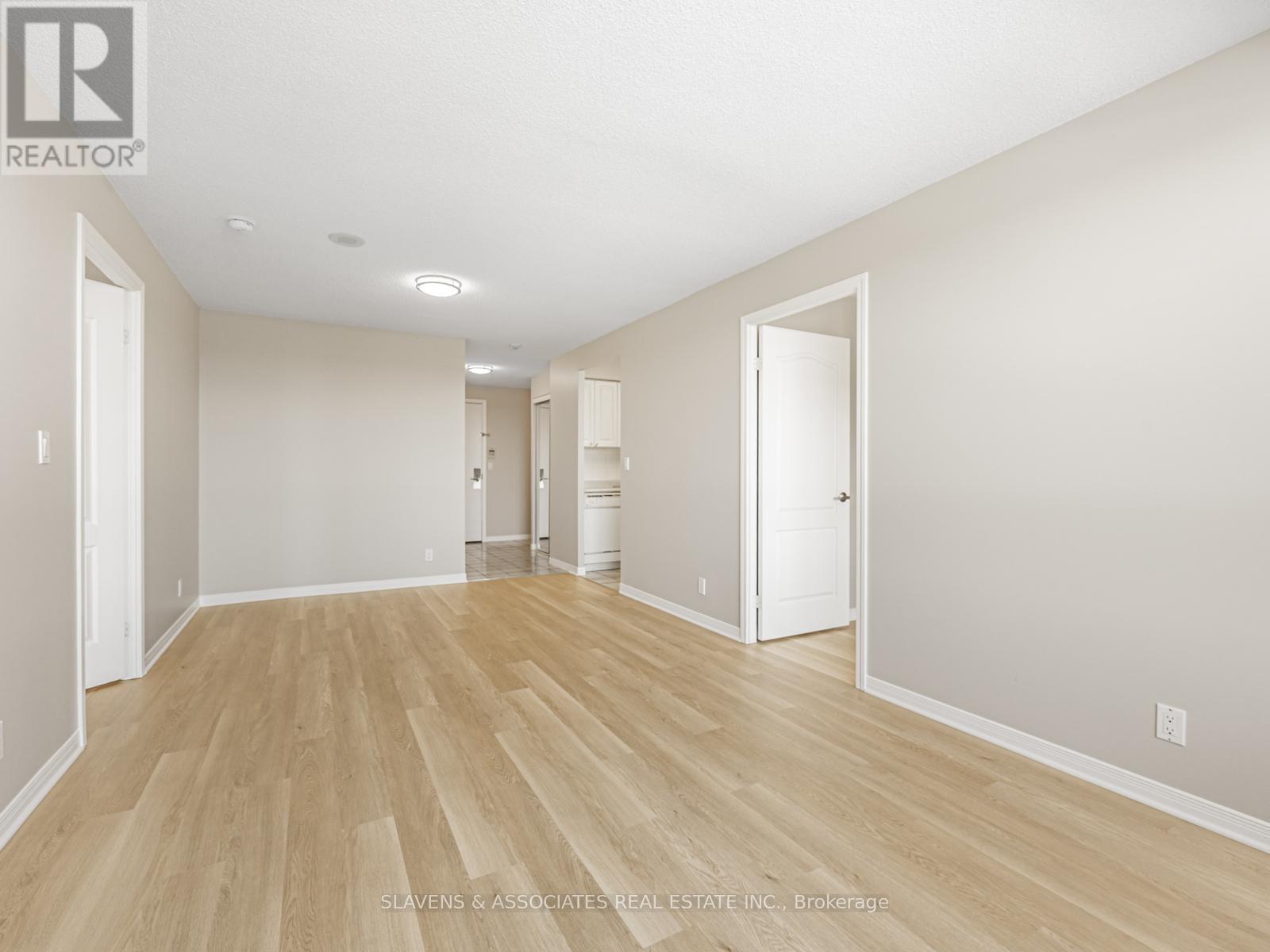 1404 - 1000 The Esplanade Road N, Pickering, Ontario  L1V 6V4 - Photo 12 - E12403612