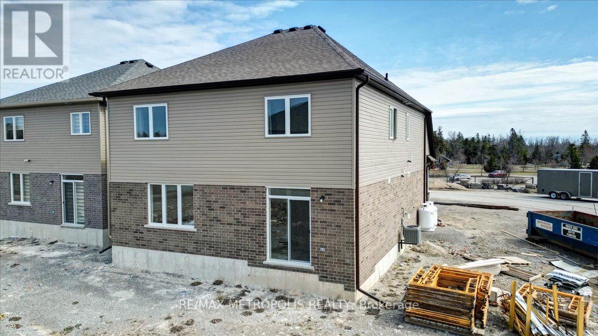 78 Hillcroft Way, Kawartha Lakes, Ontario  K0M 1A0 - Photo 37 - X12445806