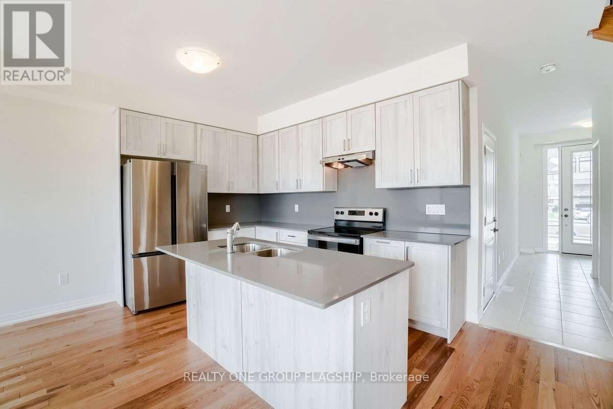 269 Provident Way N, Hamilton (Mount Hope), Ontario  L0R 1W0 - Photo 6 - X12445817