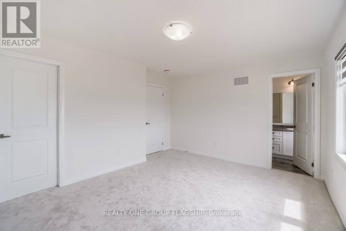 269 Provident Way N, Hamilton (Mount Hope), Ontario  L0R 1W0 - Photo 9 - X12445817