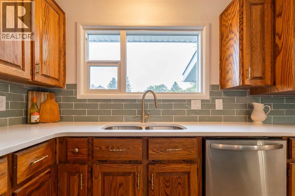 336 20 Street N, Lethbridge, Alberta  T1H 3M9 - Photo 19 - A2260551