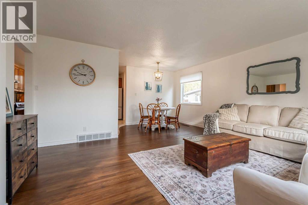 336 20 Street N, Lethbridge, Alberta  T1H 3M9 - Photo 4 - A2260551