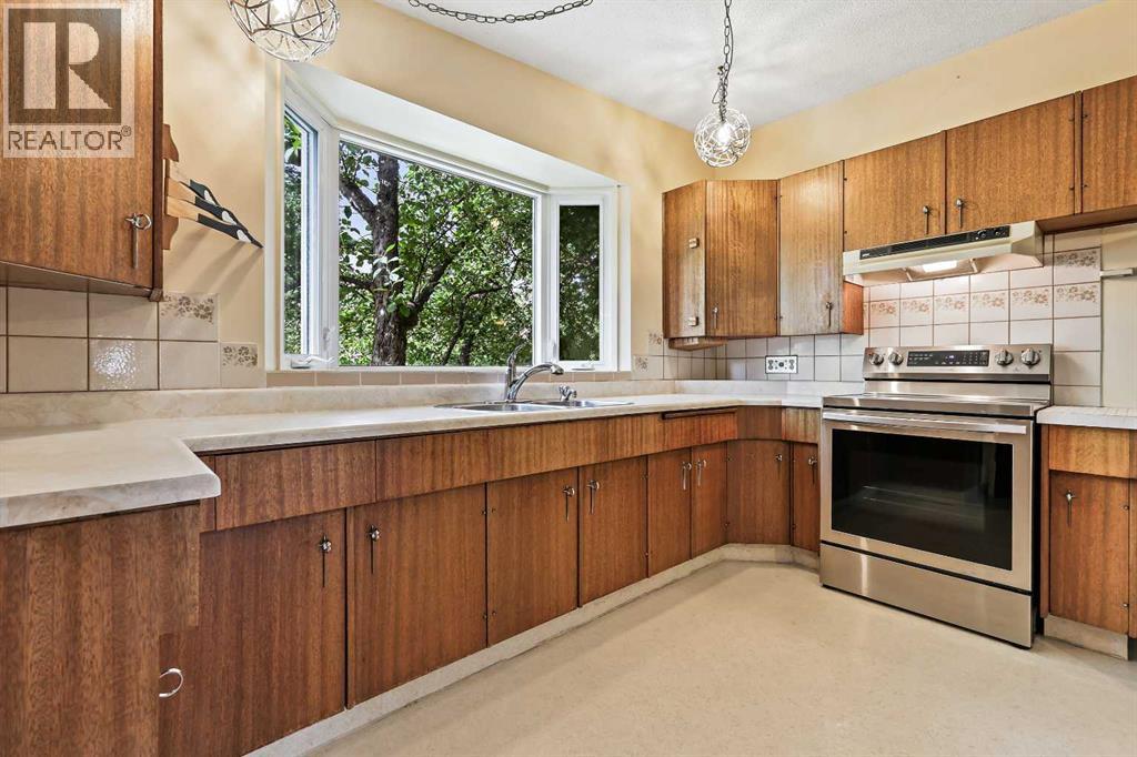 10623 Bradbury Drive Sw, Calgary, Alberta  T2W 1A9 - Photo 16 - A2259287