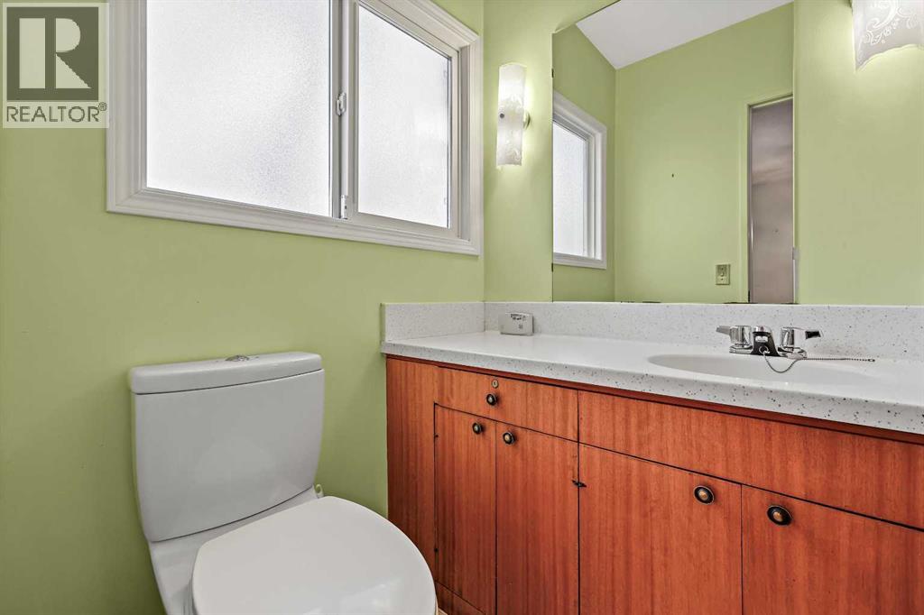 10623 Bradbury Drive Sw, Calgary, Alberta  T2W 1A9 - Photo 22 - A2259287