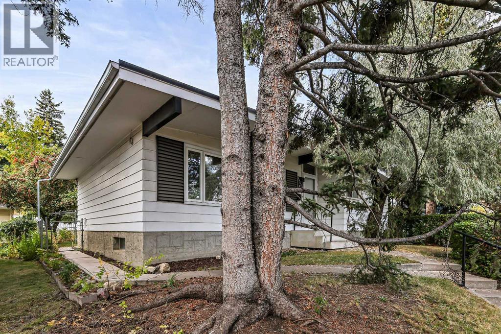 10623 Bradbury Drive Sw, Calgary, Alberta  T2W 1A9 - Photo 5 - A2259287