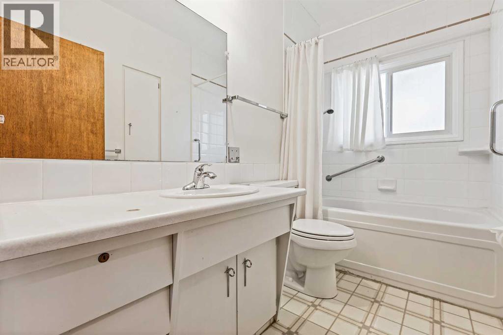 10623 Bradbury Drive Sw, Calgary, Alberta  T2W 1A9 - Photo 26 - A2259287