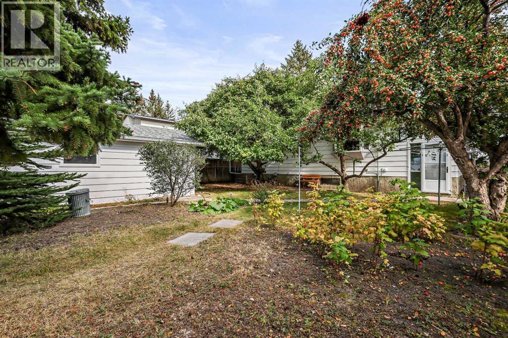 10623 Bradbury Drive Sw, Calgary, Alberta  T2W 1A9 - Photo 44 - A2259287