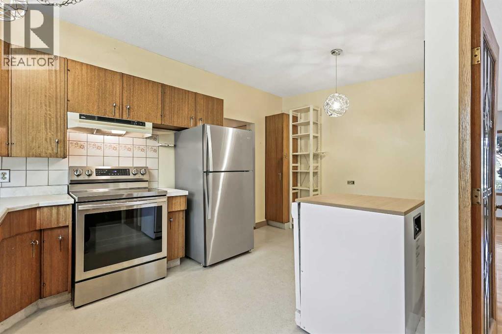 10623 Bradbury Drive Sw, Calgary, Alberta  T2W 1A9 - Photo 17 - A2259287