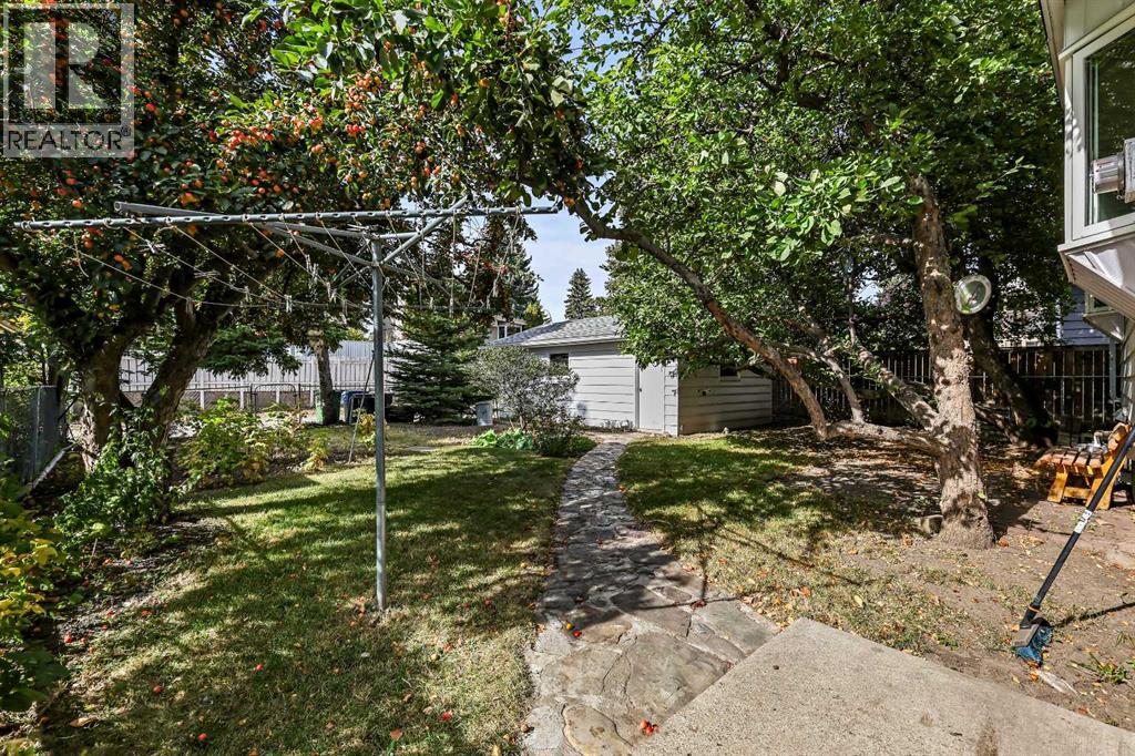 10623 Bradbury Drive Sw, Calgary, Alberta  T2W 1A9 - Photo 41 - A2259287