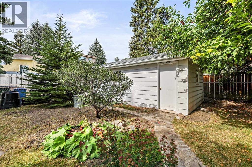 10623 Bradbury Drive Sw, Calgary, Alberta  T2W 1A9 - Photo 45 - A2259287
