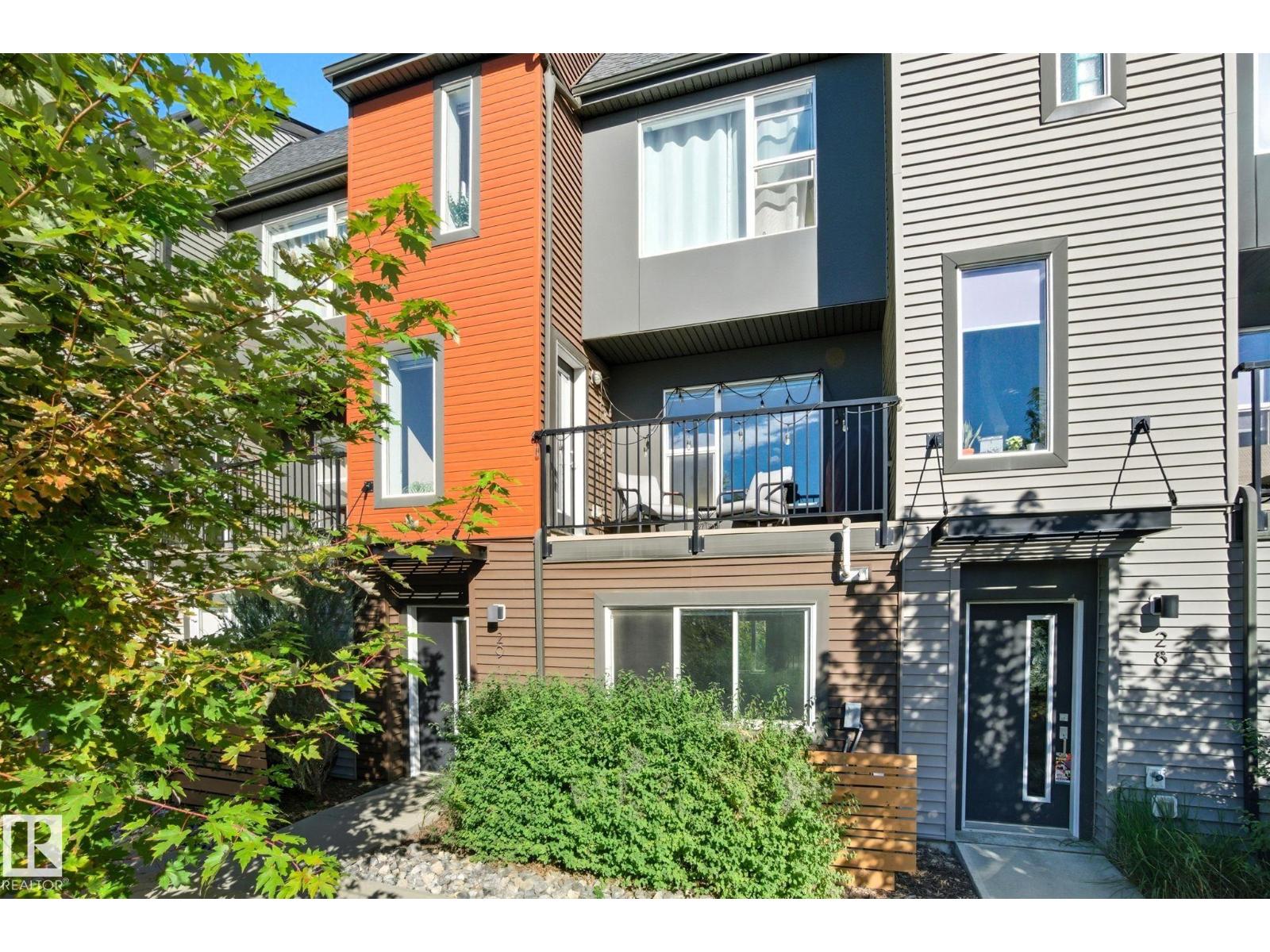 #29 1075 Rosenthal Bv Nw, Edmonton, Alberta  T5T 7G5 - Photo 3 - E4460948