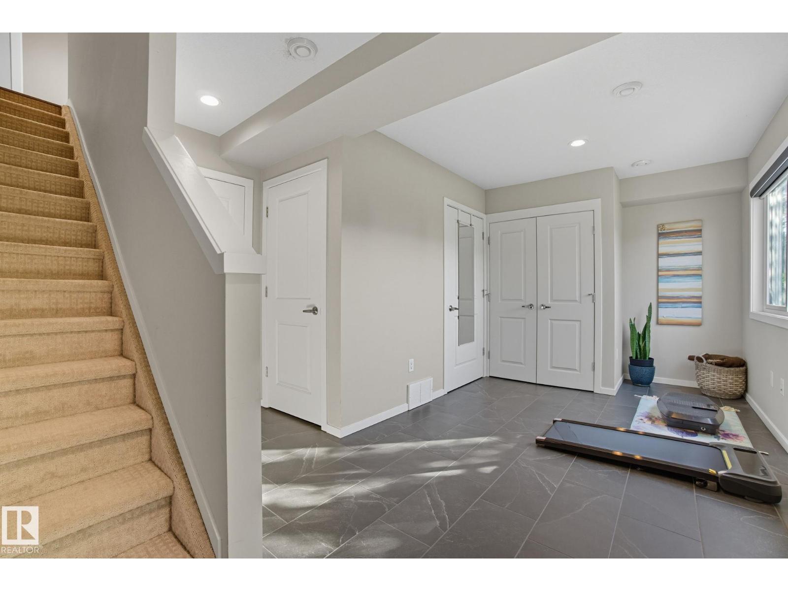 #29 1075 Rosenthal Bv Nw, Edmonton, Alberta  T5T 7G5 - Photo 5 - E4460948