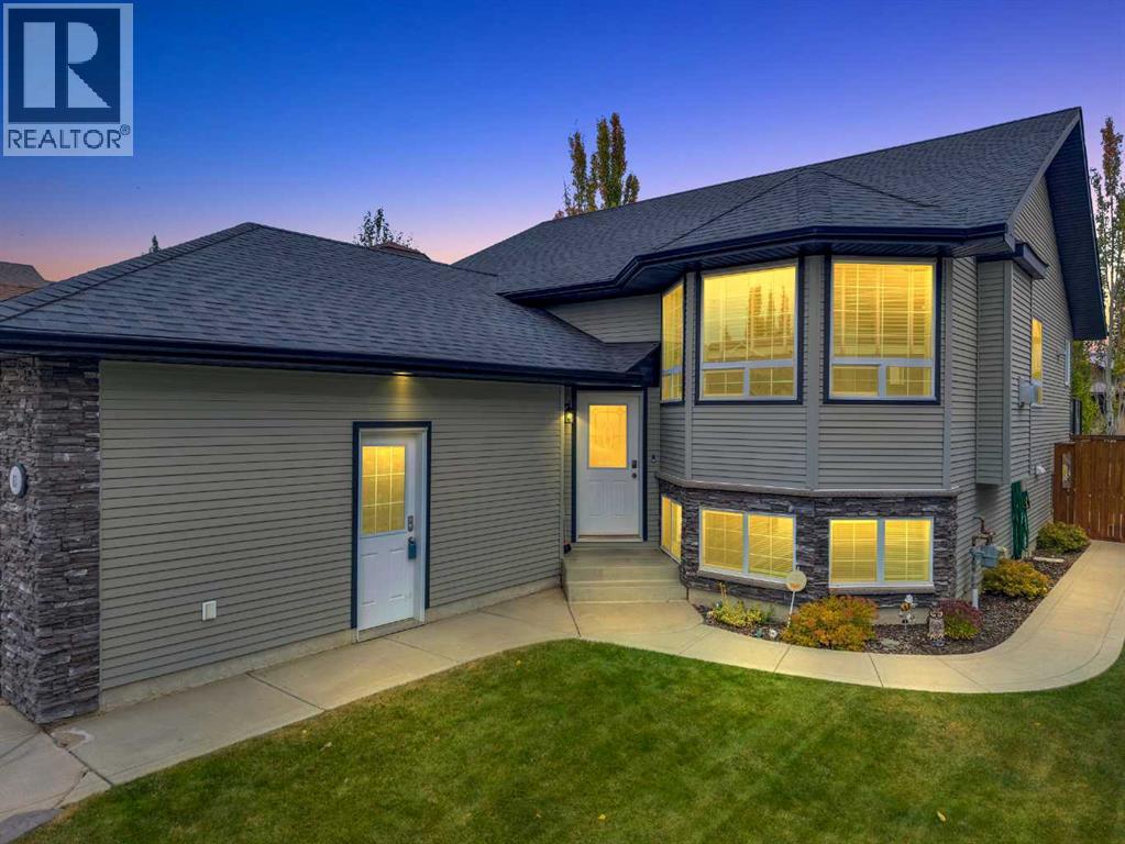63 Vincent Close, Red Deer, Alberta  T4R 0H7 - Photo 3 - A2261868