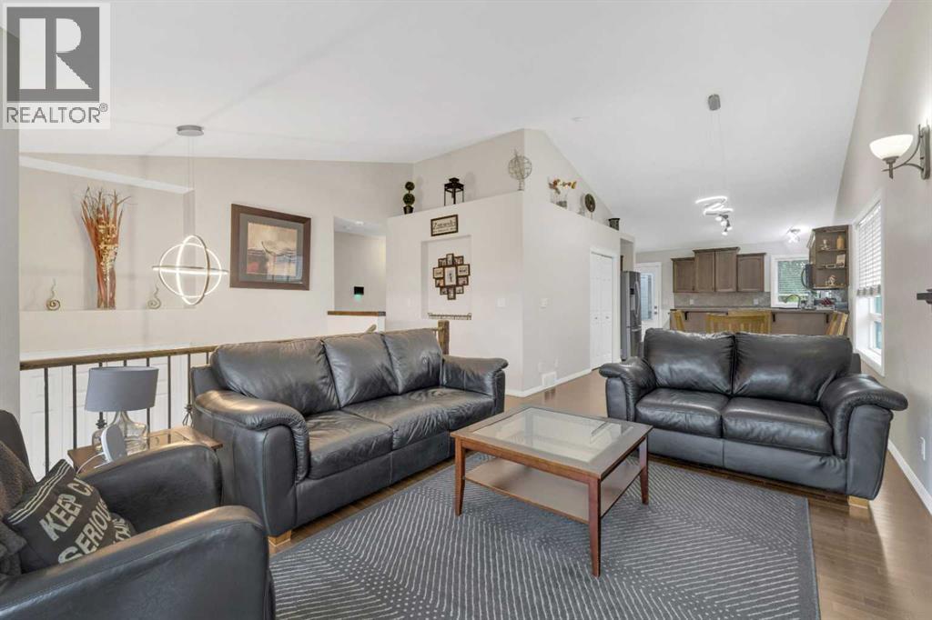 63 Vincent Close, Red Deer, Alberta  T4R 0H7 - Photo 10 - A2261868