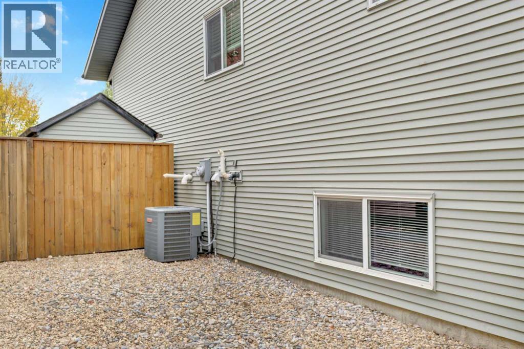 63 Vincent Close, Red Deer, Alberta  T4R 0H7 - Photo 36 - A2261868