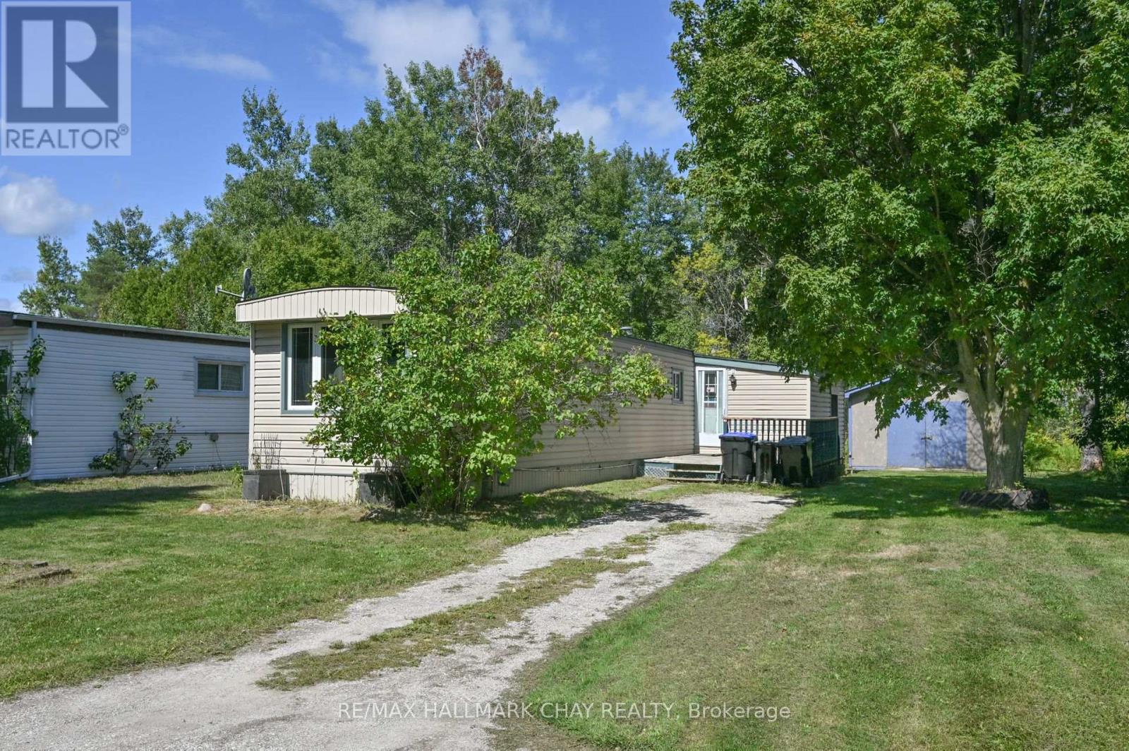 32 SHAMROCK CRESCENT, Essa, Ontario