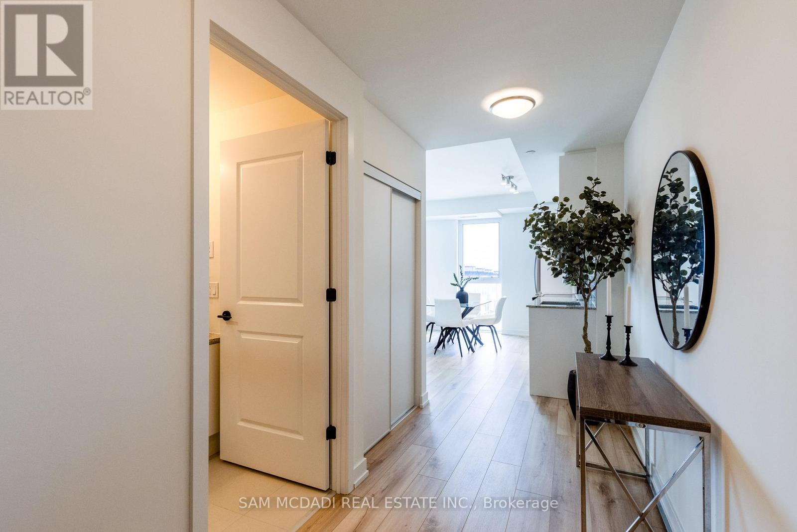 405 - 335 Wheat Boom Drive, Oakville, Ontario  L6H 7Y1 - Photo 5 - W12445695