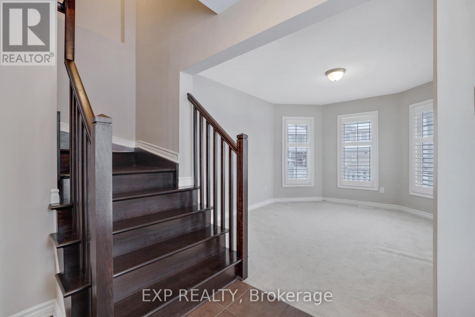 701 Mayfly Crescent, Ottawa, Ontario  K2J 0T3 - Photo 3 - X12445837
