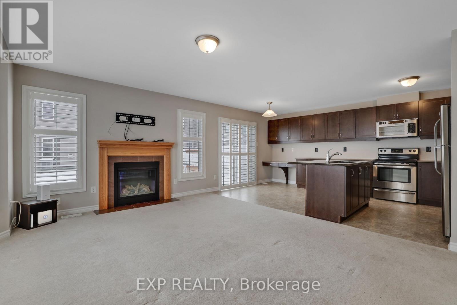 701 Mayfly Crescent, Ottawa, Ontario  K2J 0T3 - Photo 5 - X12445837