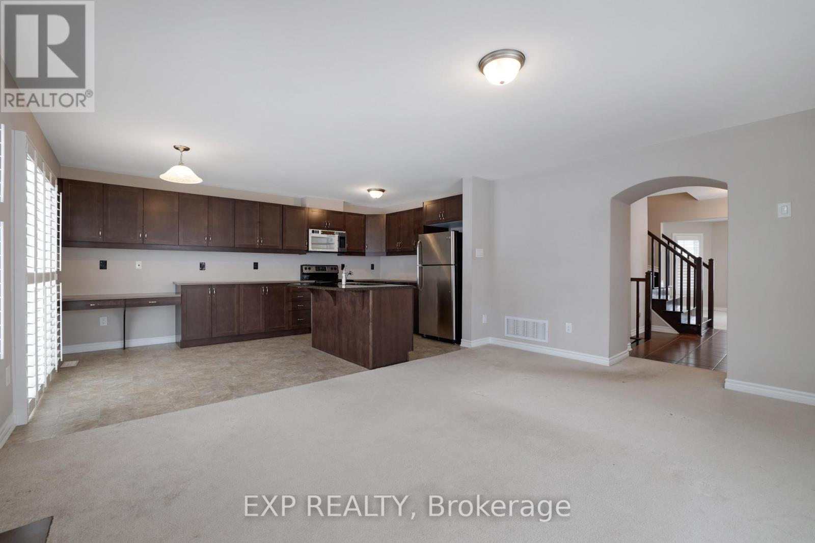 701 Mayfly Crescent, Ottawa, Ontario  K2J 0T3 - Photo 8 - X12445837