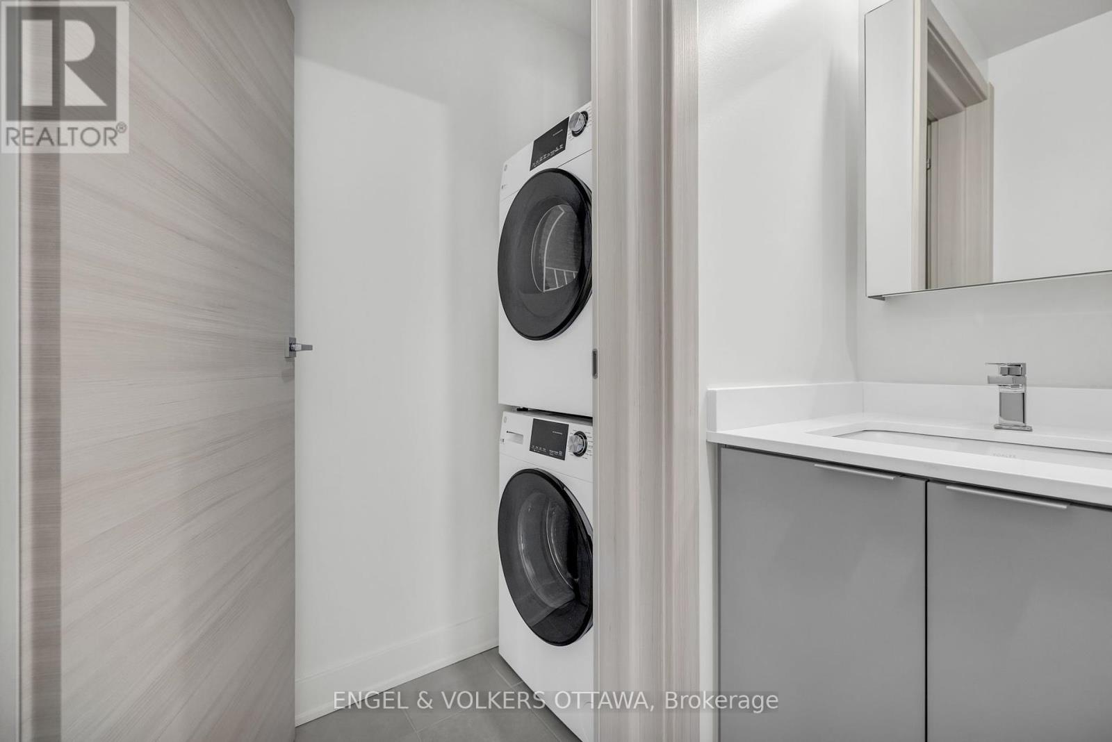 2104 - 199 Rideau Street, Ottawa, Ontario  K1N 0E9 - Photo 15 - X12445859