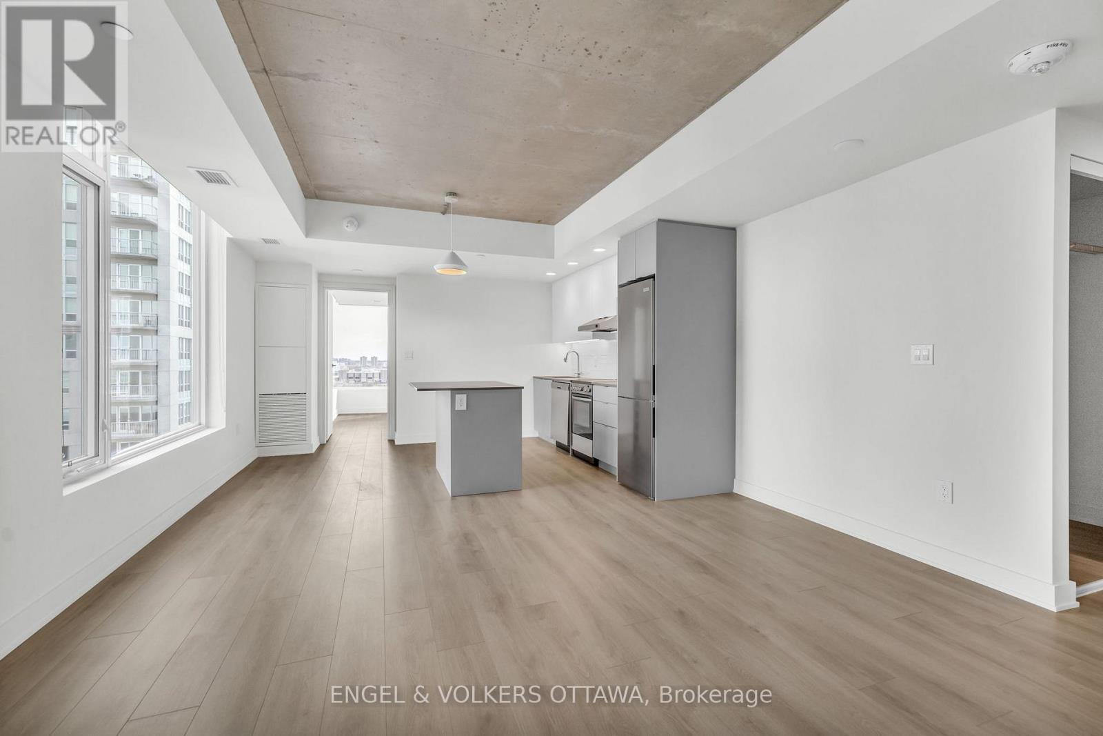 2104 - 199 Rideau Street, Ottawa, Ontario  K1N 0E9 - Photo 4 - X12445859
