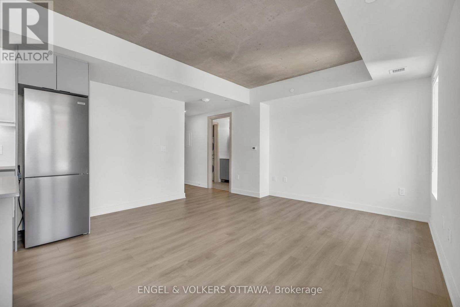 2104 - 199 Rideau Street, Ottawa, Ontario  K1N 0E9 - Photo 9 - X12445859