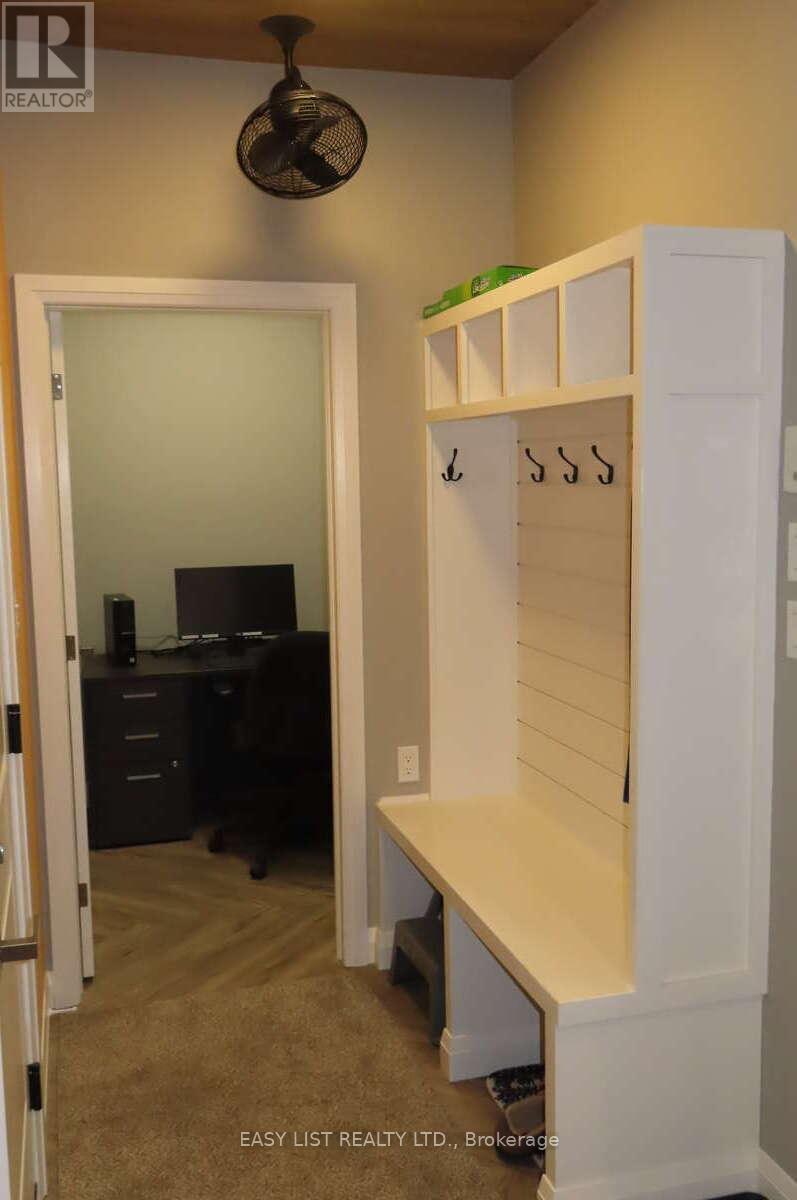 1248 Colborne Road, Sarnia, Ontario  N7V 3L4 - Photo 18 - X12445823