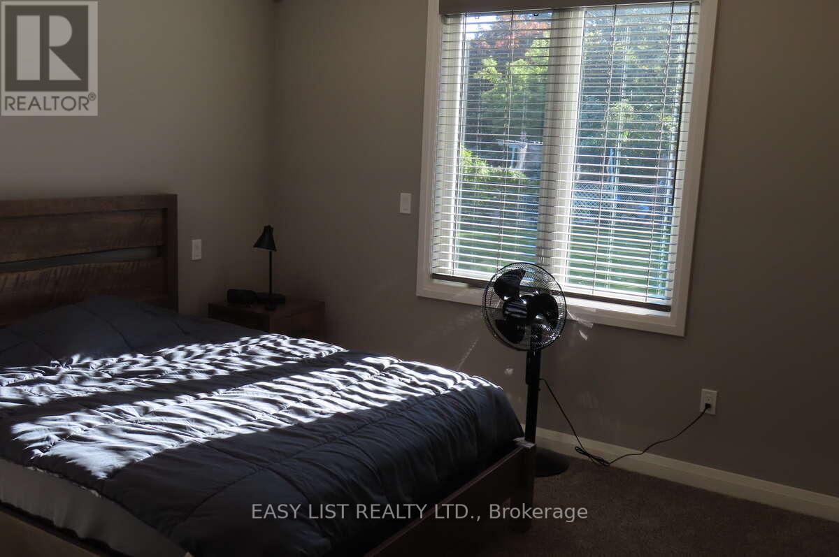 1248 Colborne Road, Sarnia, Ontario  N7V 3L4 - Photo 26 - X12445823