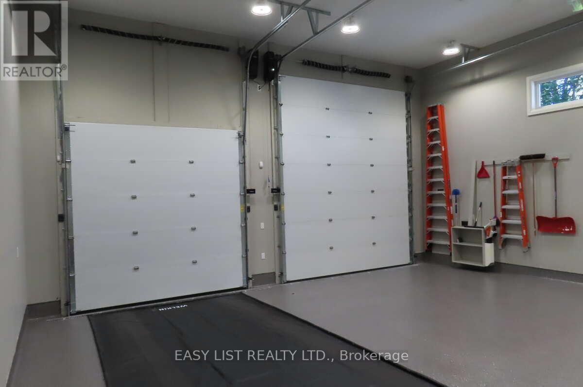 1248 Colborne Road, Sarnia, Ontario  N7V 3L4 - Photo 36 - X12445823